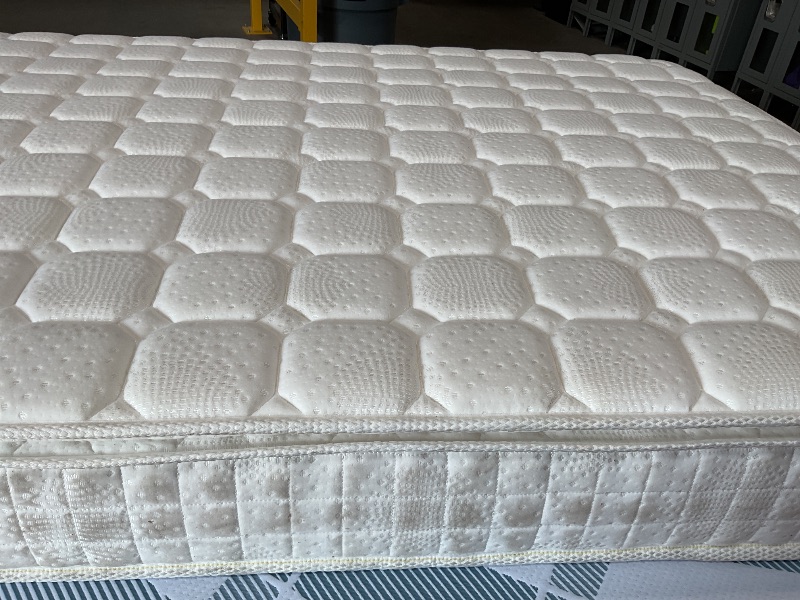 Photo 1 of **DIRTY FROM TRANSPORT **6/8/10/12 inch Gel Memory Foam Mattress for Cool Sleep & Pressure Relief, Medium Firm Mattresses CertiPUR-US Certified/Be/Pressure Relieving (8 in, Full)