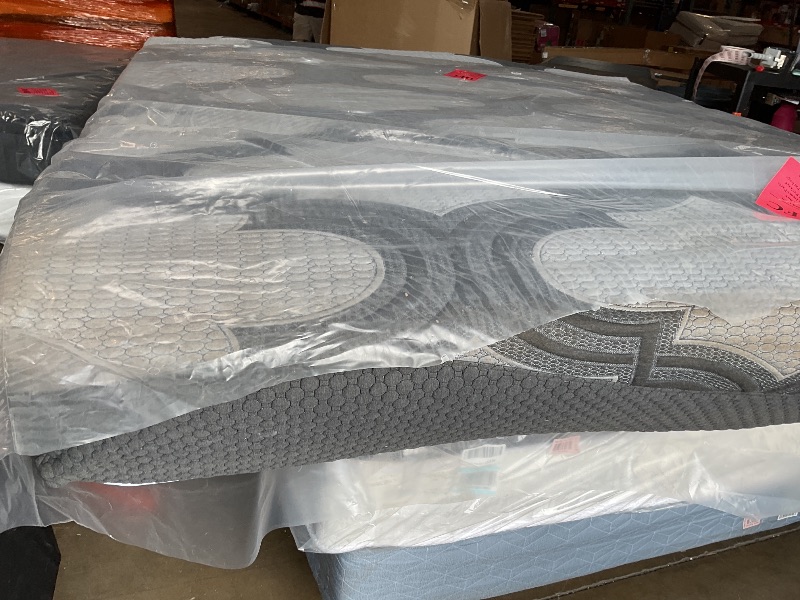 Photo 1 of **DIRTY FROM TRANSPORT **Signature Design by Ashley King Size 12 Inch Hybrid Mattress with Cooling Gel Memory Foam and Lumbar Support Form