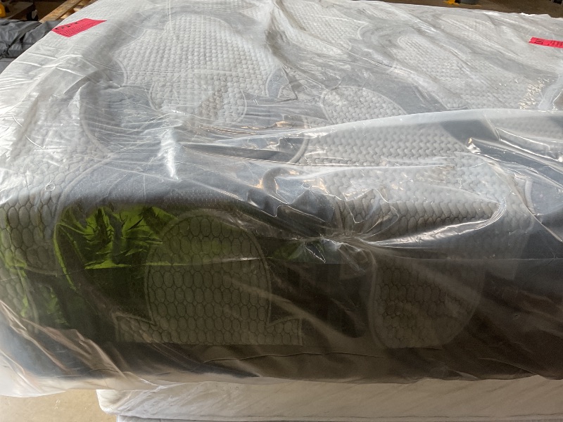 Photo 1 of **DIRTY FROM TRANSPORT **Signature Design by Ashley King Size 12 Inch Hybrid Mattress with Cooling Gel Memory Foam and Lumbar Support Form