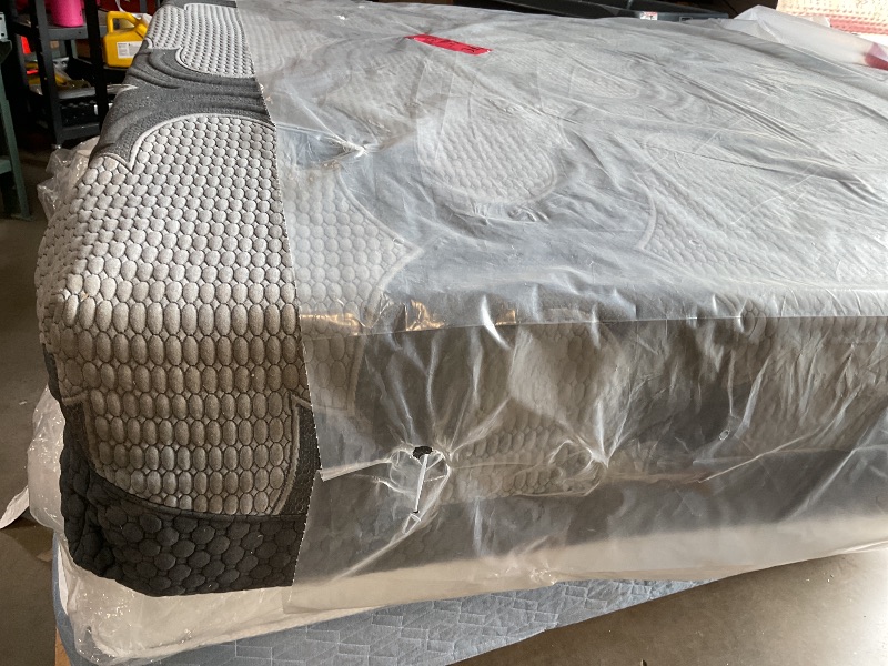 Photo 1 of **DIRTY FROM TRANSPORT **Signature Design by Ashley King Size 12 Inch Hybrid Mattress with Cooling Gel Memory Foam and Lumbar Support Form