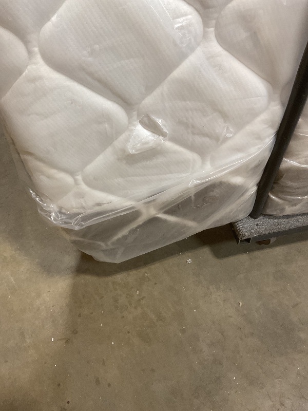 Photo 1 of **DIRTY FROM TRANSPORT **Novilla king size mattress 