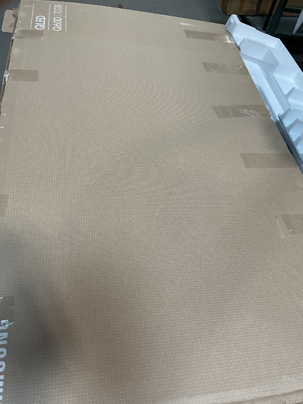 Photo 1 of *****PARTS ONLY DAMAGED SCREEN****Samsung 70-Inch Class QLED 4K Q60D Series Quantum HDR Smart TV w/Object Tracking Sound Lite, Motion Xcelerator, Slim Design, Gaming Hub, Alexa Built-in (QN70Q60D, 2024 Model)