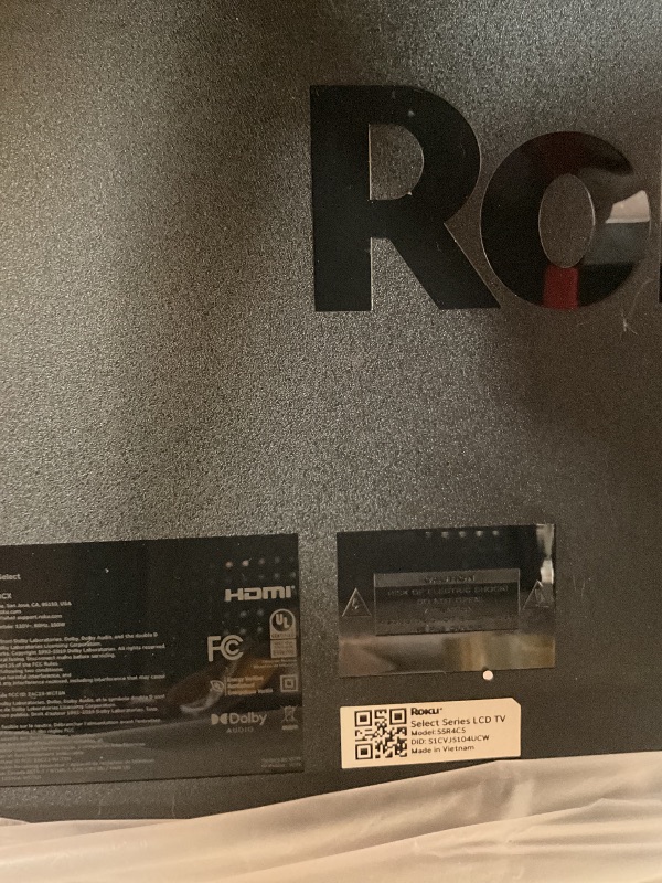 Photo 1 of *****CRACKED SCREEN PARTS ONLY***** Roku Smart TV 2025 – 55-Inch Select Series, 4K HDR TV – Roku TV with Enhanced Voice Remote – Flat Screen LED Television with Wi-Fi for Streaming Live Local News, Sports, Family Entertainment