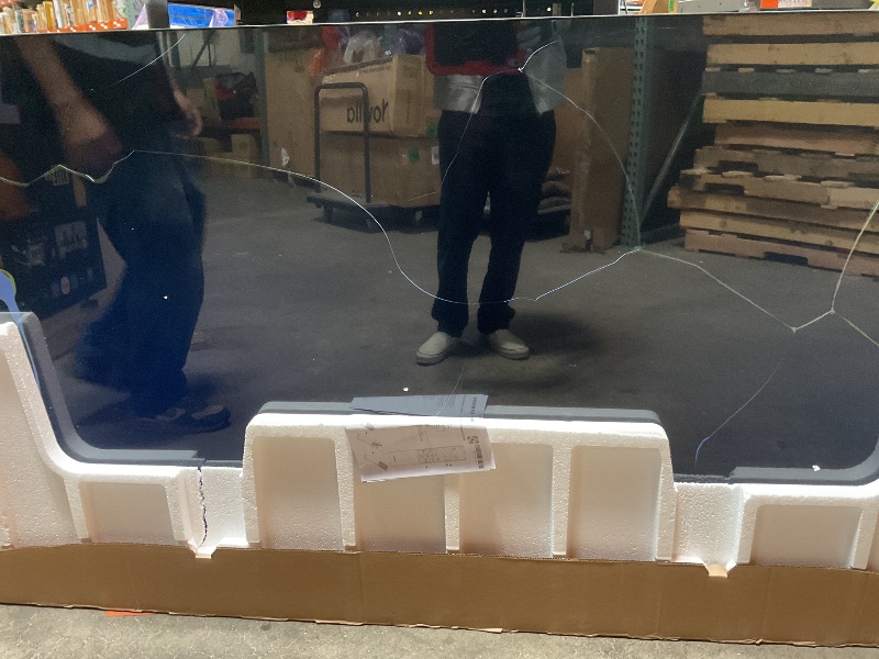 Photo 1 of *****CRACKED SCREEN PARTS ONLY***** Samsung 70-Inch Class Crystal UHD U8000F 4K Smart TV (2025 Model) Endless Free Content, Crystal Processor 4K, MetalStream Design, Knox Security, Alexa Built-in
