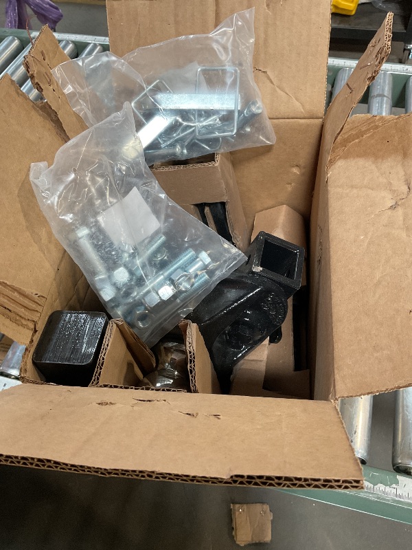 Photo 1 of Equal-i-zer 4-point Sway Control Hitch, 90-00-1000, 10,000 Lbs Trailer Weight Rating, 1,000 Lbs Tongue Weight Rating, Weight Distribution Kit Includes Standard Hitch Shank, Ball NOT Included