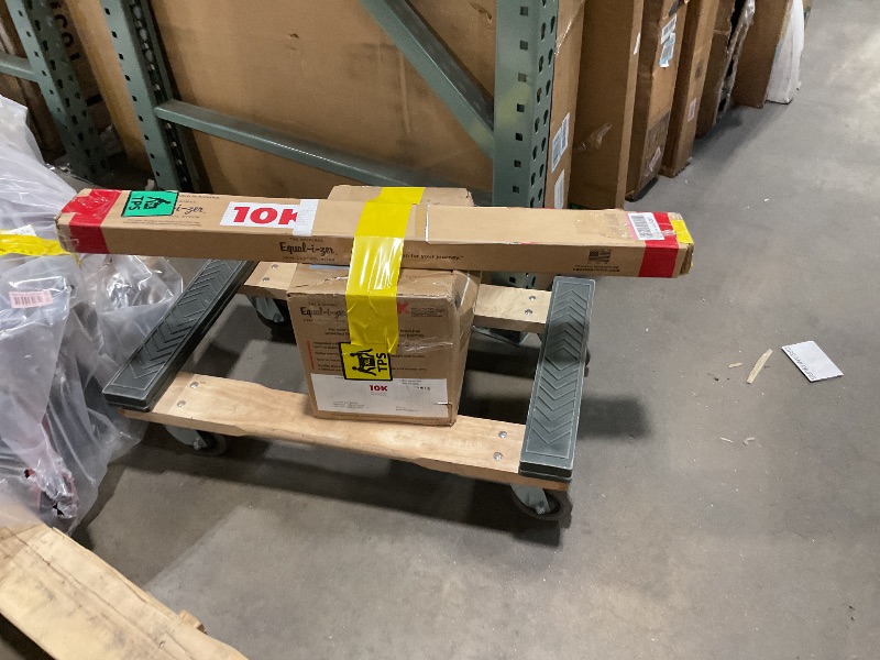 Photo 1 of Equal-i-zer 4-point Sway Control Hitch, 90-00-1000, 10,000 Lbs Trailer Weight Rating, 1,000 Lbs Tongue Weight Rating, Weight Distribution Kit Includes Standard Hitch Shank, Ball NOT Included
