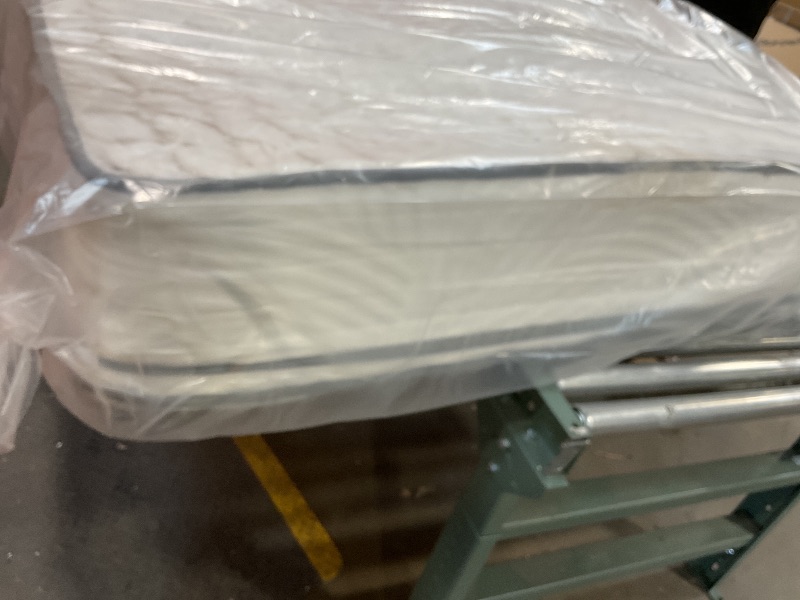 Photo 1 of *DIRTY FROM TRANSPORT. Novilla King Size Mattress, 12 inch Hybrid King Mattress for Back Pain Relief & Support, King Hybrid Mattresses with Pocket Spring & Comfortable Foam, Motion Isolation, Certipur-Us Certified