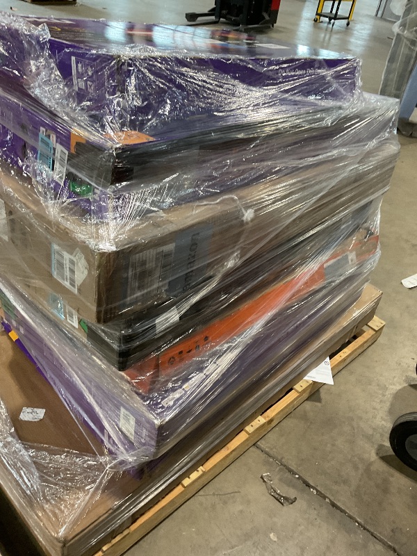 Photo 1 of **FINAL SALE/ NO RETURNS/ PALLET OF NON FUNCTIONING TVs QTY 8**