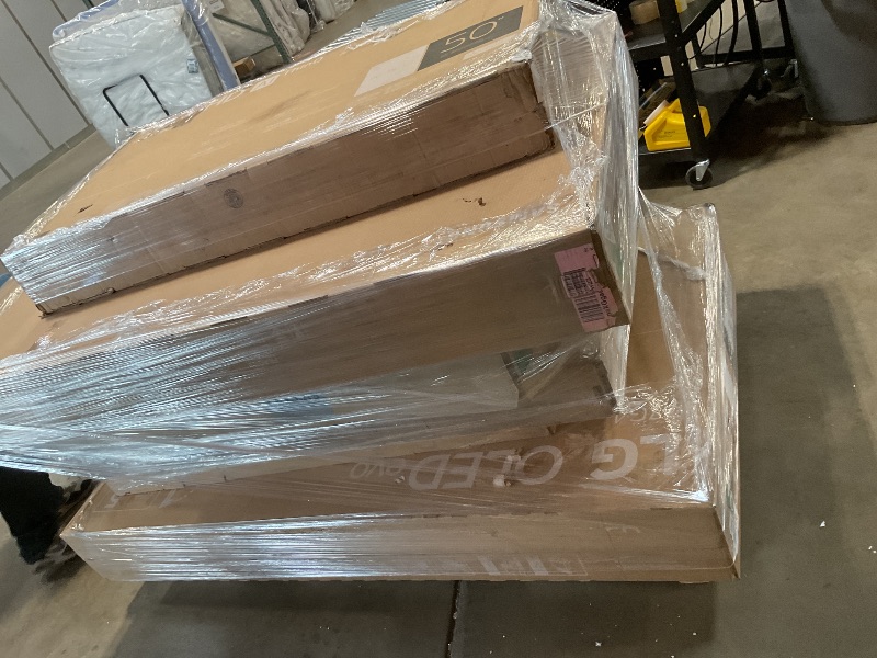 Photo 1 of **FINAL SALE / NO RETURNS /  PALLET OF 6 NON FUNCTIONAL TELEVISIONS**