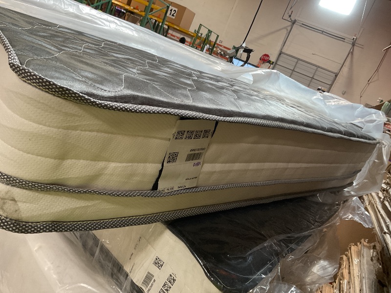 Photo 1 of **DIRTY  FROM TRANSPORT
**QUENSIYE 10 Inch Full Size Mattress,Memory Foam Hybird Mattress in a Box with Individually Wrapped Pocket Springs,Motion Isolation,Pressure Relief,Strong Edge Support,Medium Firm