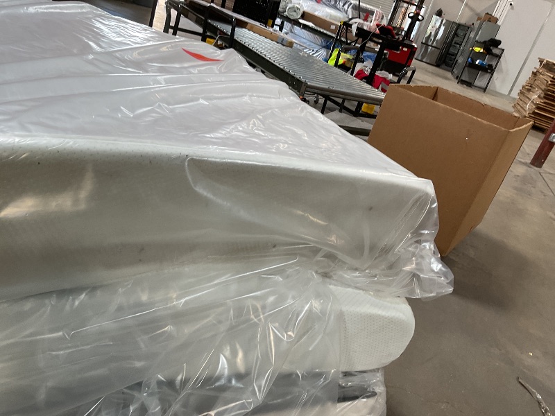 Photo 1 of **DIRTY FROM TRANSPORT**ZINUS 12 Inch Green Tea Memory Foam Mattress [New Version], Full, Fiberglass free, Medium Firm Feel, Zoned Pressure Relief, Certified Safe Foams & Fabric, 