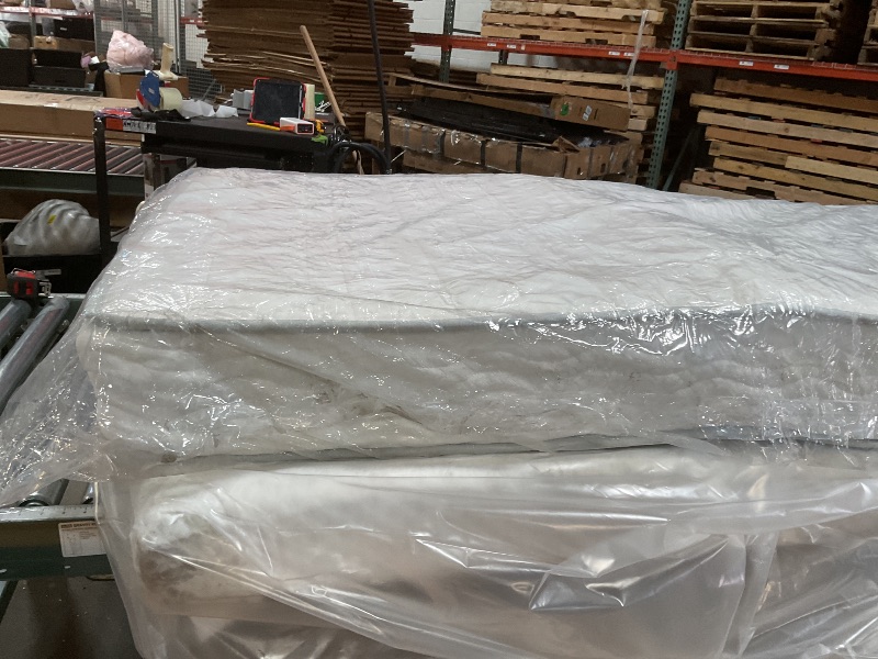 Photo 1 of 
**DIRTY FROM TRANSPORT**Zinus 6" Bonnell Innerspring Mattress Firm Feel,