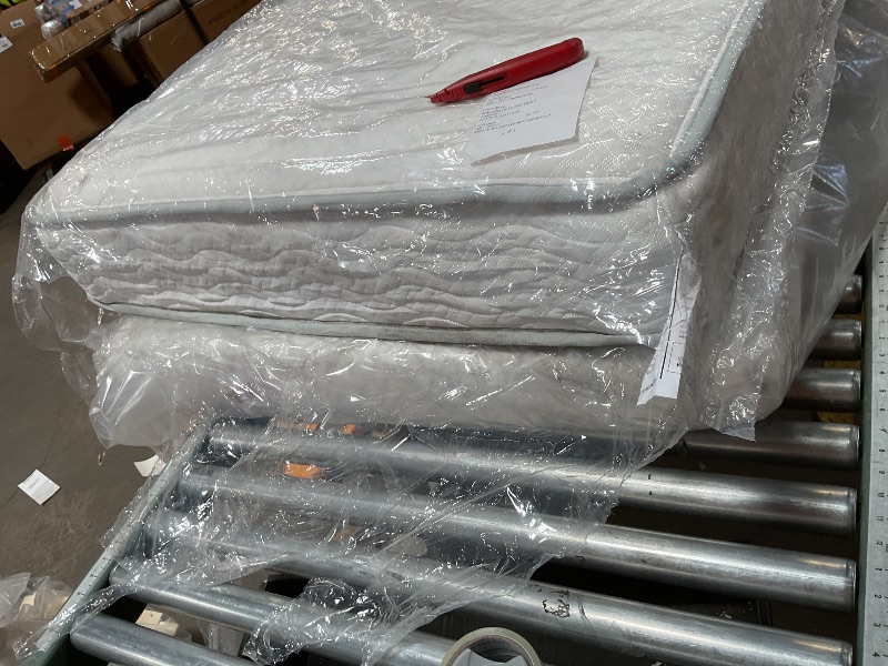 Photo 1 of 
**DIRTY FROM TRANSPORT**Zinus 6" Bonnell Innerspring Mattress Firm Feel,