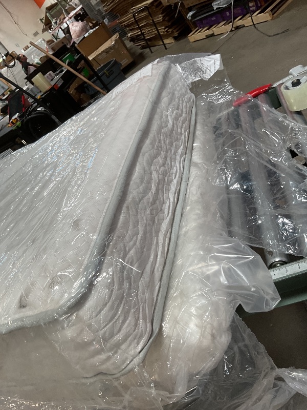 Photo 1 of 
**DIRTY FROM TRANSPORT**Zinus 6" Bonnell Innerspring Mattress Firm Feel,