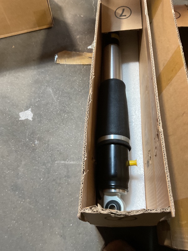 Photo 1 of 84176675 Pair Rear Air Lift Shock Strut Absorber Compatible with Chevy Tahoe Suburban Cadillac Escalade ESV GMC Yukon XL 23151122 23267007 23290661