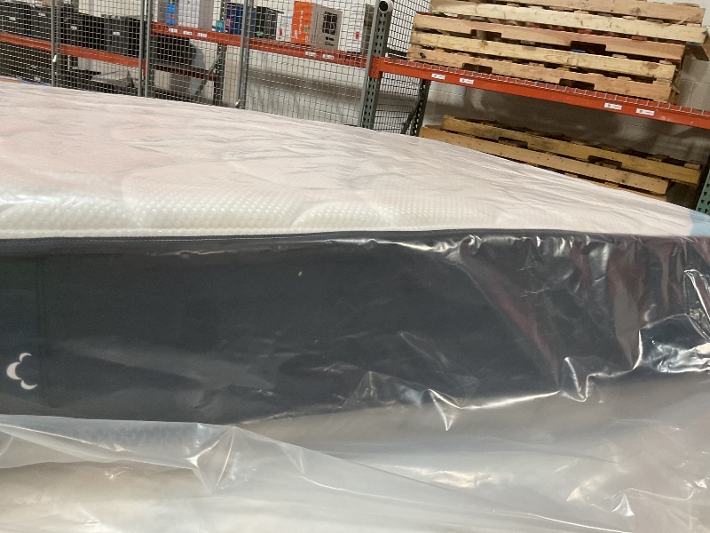 Photo 1 of **DIRTY FROM TRANSPORT**14" Full Mattress - Luxury Hybrid Gel Memory Foam - 365 Night Trial - 7 Premium Pressure-Relieving Layers -