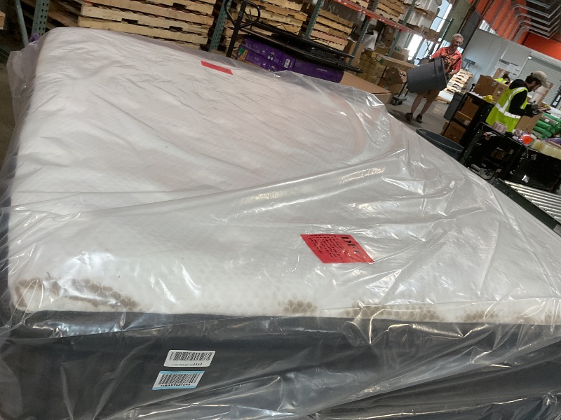 Photo 1 of **DIRTY FROM TRANSPORT**sofree bedding King Size Mattress, 12 Inch Memory Foam Hybrid Mattress King, Pocket Spring Mattresses in a Box for Motion Isolation, Strong Edge Support, Pressure Relief, Medium Firm, CertiPUR-US