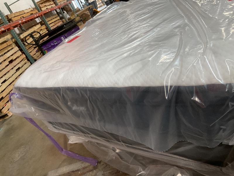 Photo 1 of **DIRTY FROM TRANSPORT**sofree bedding King Size Mattress, 12 Inch Memory Foam Hybrid Mattress King, Pocket Spring Mattresses in a Box for Motion Isolation, Strong Edge Support, Pressure Relief, Medium Firm, CertiPUR-US