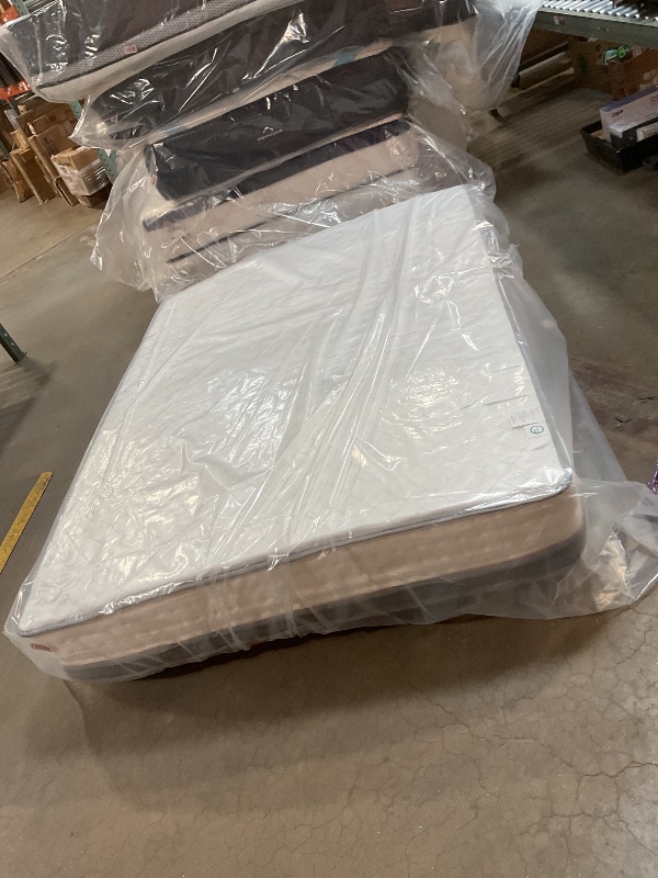 Photo 1 of **DIRTY FROM TRANSPORT**KOULABR Z Queen Size Mattress, 12 Inch Hybrid Mattress in a Box, Gel Memory Foam, Individually Wrapped Pocket Coils Innerspring, Pressure Relief, Medium Firm (12 INCH, Queen (New))
