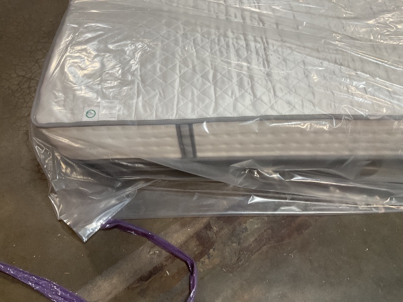 Photo 1 of **DIRTY FROM TRANSPORT**KOULABR Z Queen Size Mattress, 12 Inch Hybrid Mattress in a Box, Gel Memory Foam, Individually Wrapped Pocket Coils Innerspring, Pressure Relief, Medium Firm (12 INCH, Queen (New))