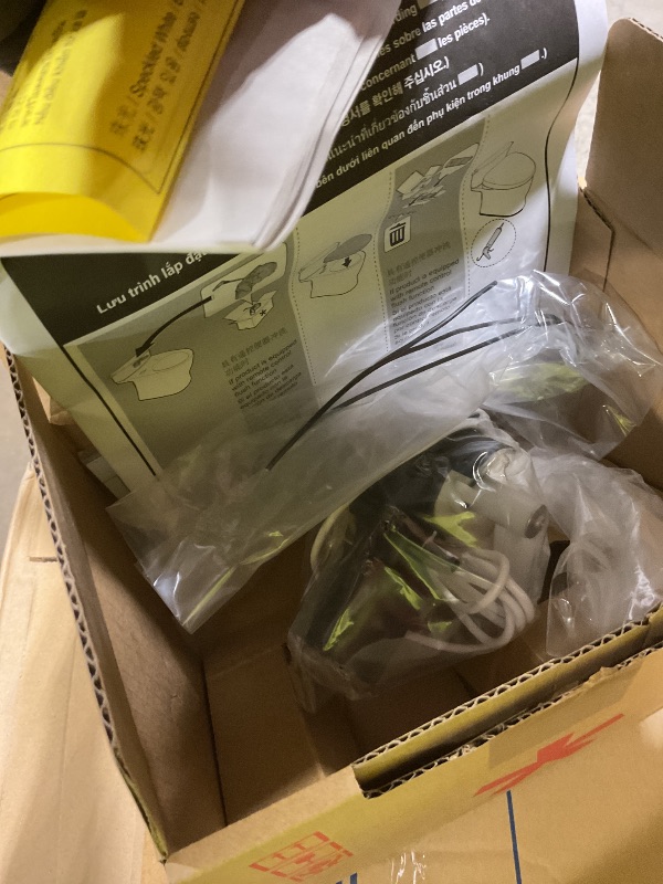 Photo 1 of **SELLING FOR PARTS OR SOMEONE WHO CAN FIX**TOTO WASHLET+ Nexus One-Piece Elongated 1.28 GPF Toilet with Auto Flush S7A Contemporary Bidet Seat, Cotton White - MW6424736CEFGA#01