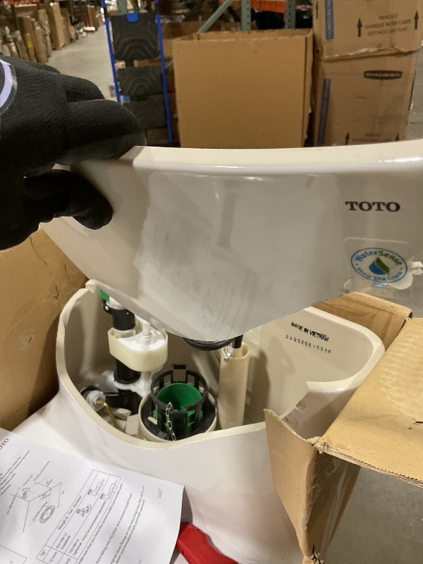 Photo 1 of **SELLING FOR PARTS OR SOMEONE WHO CAN FIX**TOTO WASHLET+ Nexus One-Piece Elongated 1.28 GPF Toilet with Auto Flush S7A Contemporary Bidet Seat, Cotton White - MW6424736CEFGA#01