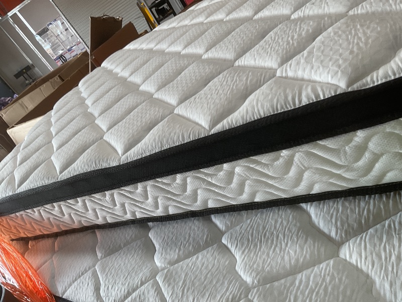 Photo 1 of **DIRTY FROM TRANSPORT**MOLBIUS Queen Mattress 10 Inch | Queen Size Hybrid Mattress | Medium Firm Feel Memory Foam and Individual Pocket Springs | Fiberglass Free Bed Matress | Breathable | CertiPUR-US | Upgrade