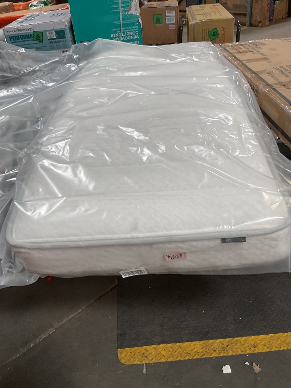 Photo 1 of **DIRTY FROM TRANSPORT**ZINUS 6 Inch Foam and Spring Hybrid Mattress, 75" x 30" (Slim Fit), Trundle or Bunk Bed, Day Bed, RV Compatible, Medium Firm Feel, Fiberglass Free, CertiPUR-US Certified, Mattress in a Box