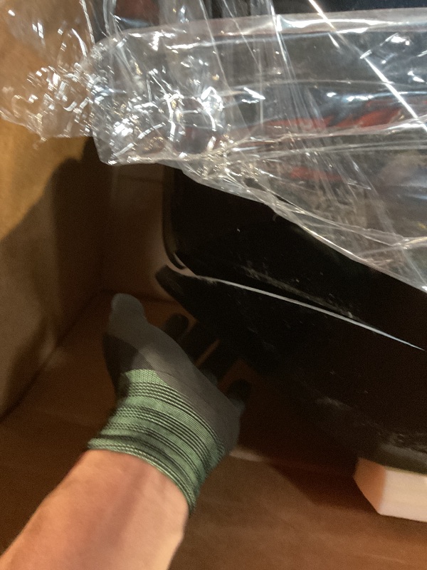 Photo 1 of **SELLING FOR PARTS. DID NOT SEE THE KEYS**Thule Motion 3 XXL