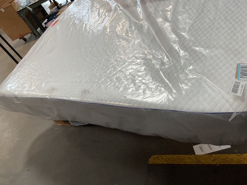 Photo 1 of **DIRTY FROM TRANSPORT **Nectar King Mattress - 365 Night Home Trial - Gel Memory Foam Mattress - CertiPUR-US Certified Foams - Forever Warranty