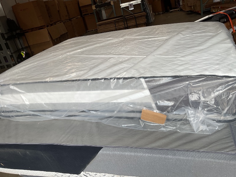 Photo 1 of **DIRTY FROM TRANSPORT**LMANKBK Queen Mattress, 14 Inch Innerspring Hybrid Mattresses in a Box with Gel Memory Foam, Individually Wrapped Encased Coil Pocket Spring Mattress, Pressure Relief, Medium Firm Support,60"*80"*14"…