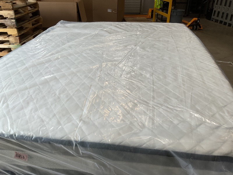 Photo 1 of **DIRTY FROM TRANSPORT**LMANKBK Queen Mattress, 14 Inch Innerspring Hybrid Mattresses in a Box with Gel Memory Foam, Individually Wrapped Encased Coil Pocket Spring Mattress, Pressure Relief, Medium Firm Support,60"*80"*14"…