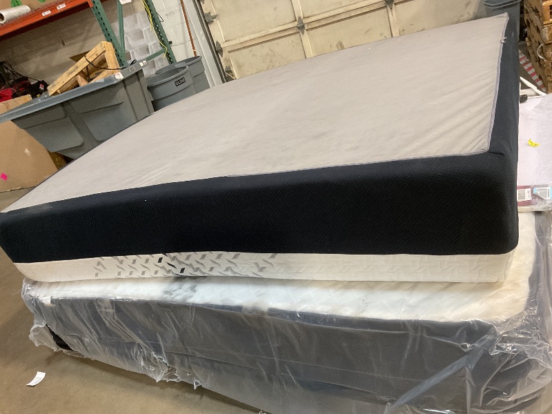 Photo 1 of **DIRTY FROM TRANSPORT **Nectar Luxe 14” King Mattress - Medium Firm - Contouring Memory Foam - Cooling Upgrade - 3” Pressure Relief Layer - Responsive Support - Mattress in a Box - 365-Night Trial & Forever Warranty