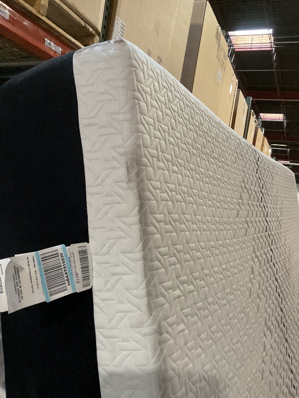 Photo 1 of **DIRTY FROM TRANSPORT **Nectar Luxe 14” King Mattress - Medium Firm - Contouring Memory Foam - Cooling Upgrade - 3” Pressure Relief Layer - Responsive Support - Mattress in a Box - 365-Night Trial & Forever Warranty