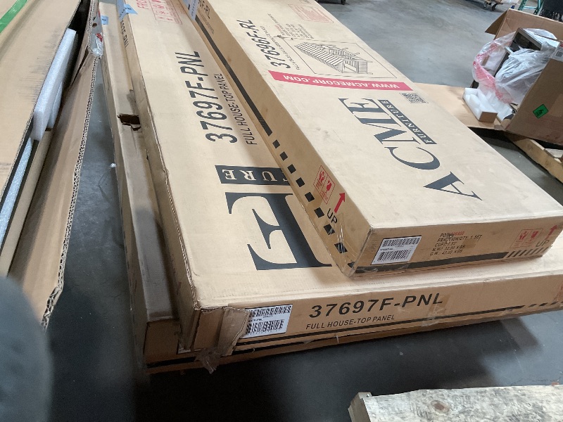 Photo 1 of **SELLING AS PARTS FOR PARTIAL SET**Acme -
FULL HOUSE TOP PANEL
FULL HOUSE RAIL / LADDER / SLATS
FULL HOUSE HB/FB WALL PANEL
