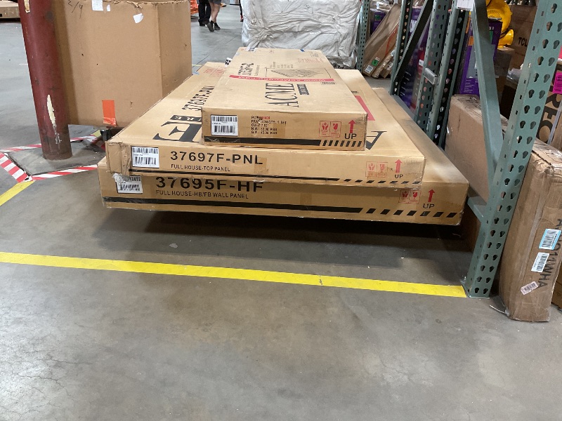 Photo 1 of **SELLING AS PARTS FOR PARTIAL SET**Acme -
FULL HOUSE TOP PANEL
FULL HOUSE RAIL / LADDER / SLATS
FULL HOUSE HB/FB WALL PANEL