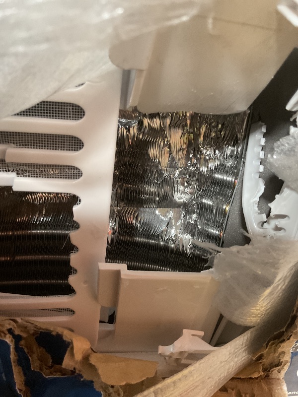 Photo 1 of **SELLING FOR PARTS**Midea 14,000 BTU ASHRAE (10,000 BTU SACC) Portable Air Conditioner, Cools up to 450 Sq.Ft., with Dehumidifier&Fan mode&Heat, Control with Remote, Amazon Alexa&Google Assistant, Easy-to-use and Install