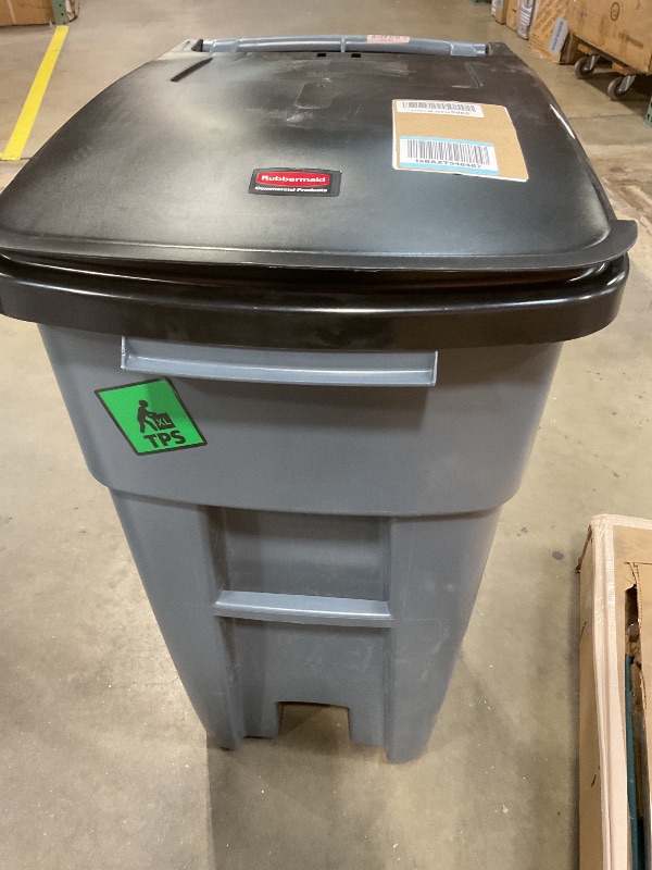 Photo 1 of **DIRTY FROM TRANSPORT**Rubbermaid trashcan