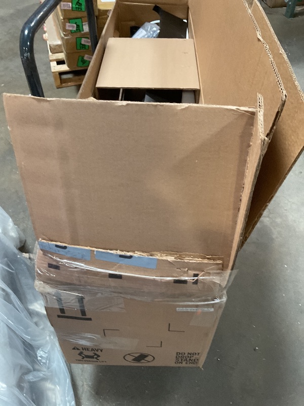 Photo 1 of **SELLING AS PARTS AS IS ONE OF TWO**REALTRUCK RETRAX RETRAXPRO MX RETRACTABLE TRUCK BED TONNEAU COVER | 80362 | FITS 2008 - 2016 FORD F-250/350 SUPER DUTY 6' 10" BED (81.8")