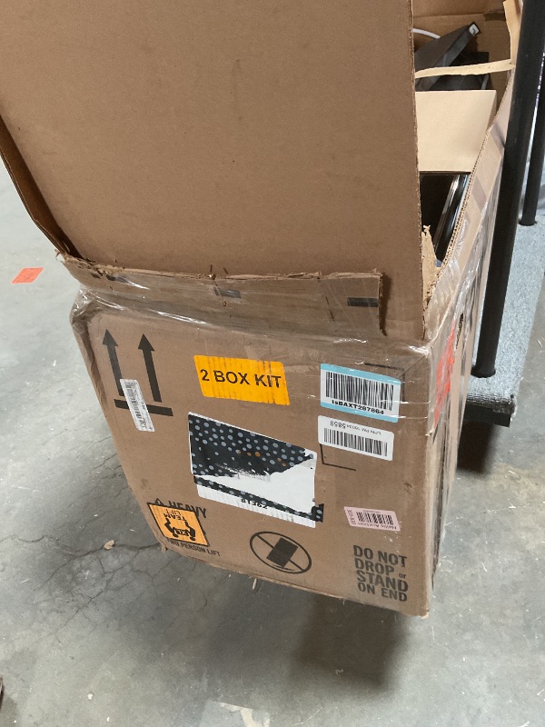 Photo 1 of **SELLING AS PARTS AS IS ONE OF TWO**REALTRUCK RETRAX RETRAXPRO MX RETRACTABLE TRUCK BED TONNEAU COVER | 80362 | FITS 2008 - 2016 FORD F-250/350 SUPER DUTY 6' 10" BED (81.8")