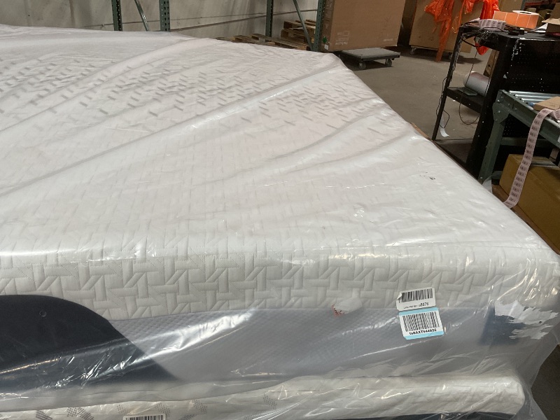 Photo 1 of **DIRTY FROM TRANSPORT **Nectar Classic 12” King Mattress - Medium Firm - Contouring Memory Foam - Cooling Top Layer - Support & Pressure-Relief - Mattress  - 365-Night Trial & Forever Warranty