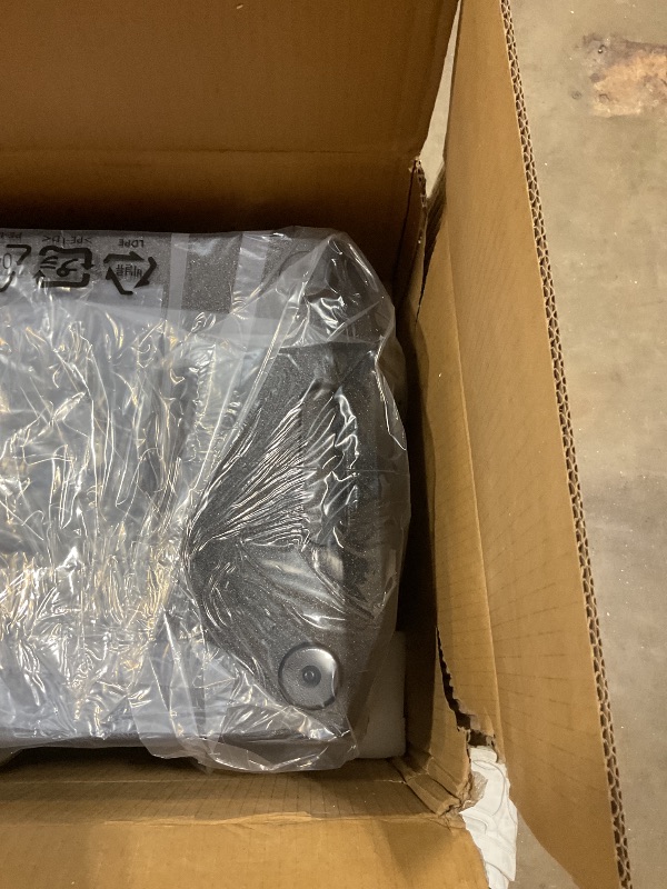 Photo 1 of **SELLING FOR PARTS AS PARTIAL SET**Electro-Voice Evolve 50 1000W Powered Column Speaker Array System (Black) (2 Items)