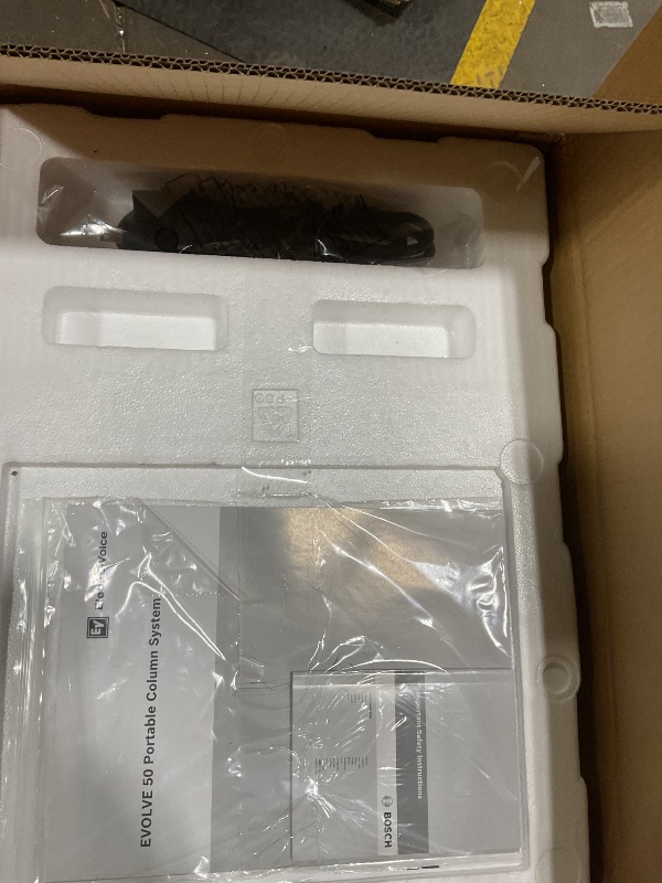 Photo 1 of **SELLING FOR PARTS AS PARTIAL SET**Electro-Voice Evolve 50 1000W Powered Column Speaker Array System (Black) (2 Items)