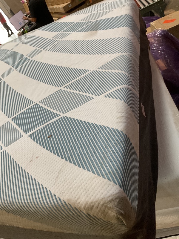 Photo 1 of **DIRTY FROM TRANSPORT **Sealy Dreamlife 14” Hybrid Mattress, Queen, SealyComfort Gel Memory Foam, SealyResponsive Encased Coils, Machine Washable Cover