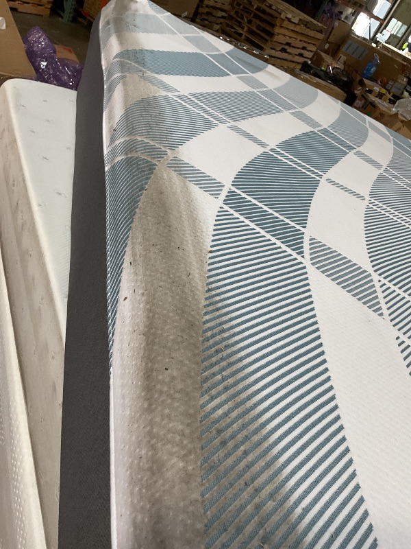 Photo 1 of **DIRTY FROM TRANSPORT **Sealy Dreamlife 14” Hybrid Mattress, Queen, SealyComfort Gel Memory Foam, SealyResponsive Encased Coils, Machine Washable Cover