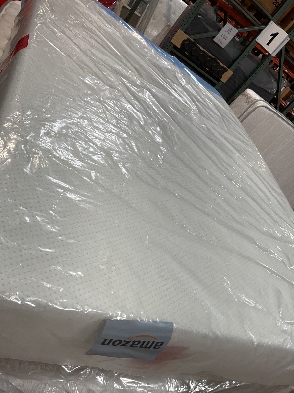 Photo 1 of **DIRTY FROM TRANSPORT **ZINUS 12 Inch Green Tea Memory Foam Mattress [New Version], Full, Fiberglass free, Medium Firm Feel, Zoned Pressure Relief, Certified Safe Foams & Fabric, 