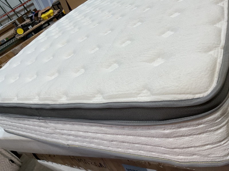 Photo 1 of **DIRTY FROM TRANSPORT **KOULABR Z Queen Size Mattress, 14 Inch Hybrid Mattress Gel Memory Foam Individually Wrapped Pocket Coils Innerspring Pressure Relief, Medium Firm (14 Inch, Queen (U.S. Standard))