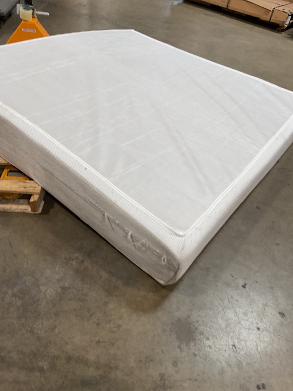 Photo 1 of **DIRTY FROM TRANSPORT, TEAR**ZINUS 12 Inch Green Tea Cooling Memory Foam Mattress [New Version], King, Fiberglass Free, Medium Firmness, Cooling Gel Foam, Certified Safe Foams & Fabric, Mattress 