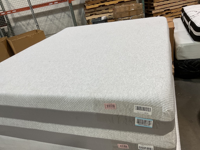Photo 1 of **DIRTY FRO, TRANSPORT**ZINUS 8 Inch Ultima RV Memory Foam Mattress [New Version], Short Queen, Fiberglass Free, Medium Firm Feel, Breathable Memory Foam, Certified Safe Foams & Fabric, 