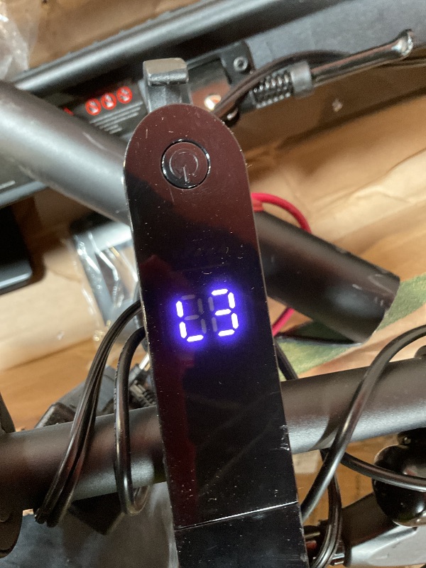Photo 1 of *HANDLEBAR CABLE HAS ISSUES* *E7 ERROR/ MISSING HARDWARE* Windone Electric Scooter for Adults – 19MPH, 17-Mile Range, 430W Peak Motor, Foldable Commuter E-Scooter with 10" Shock-Absorbing Tires & Dual Braking System (UL 2272 Certified)